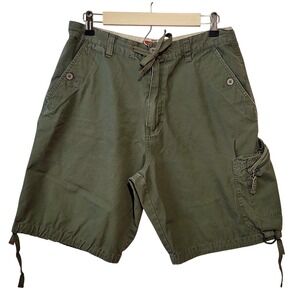Plugg Find The‎ Dragon Within Cargo Shorts Mens 32 Dk. Green Utility 100% Cotton